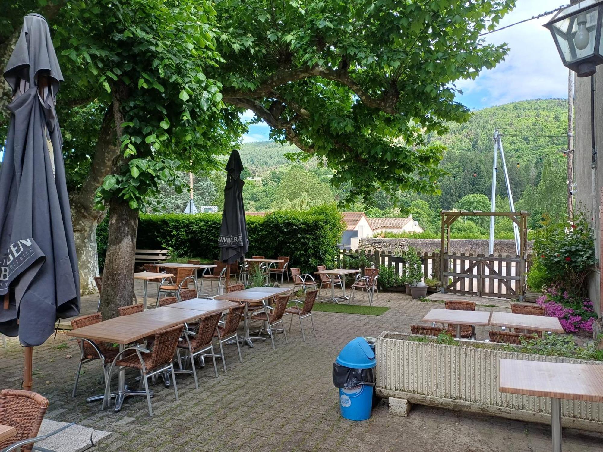 Auberge Des Platanes Villevocance 외부 사진